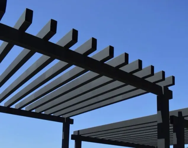 Pergolado Metálico Sob Medida | Metalon | Área Gourmet e Garagem