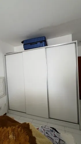 Guarda-roupa casal
