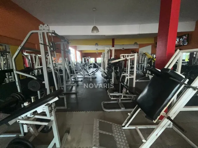 Imóvel Comercial com 500m² na Av. Guarapiranga - Venda e Locação