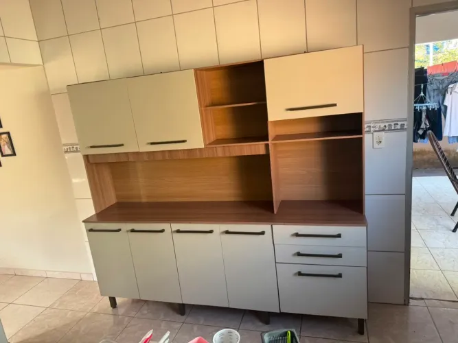 Armário de cozinha completo - R$ 750
