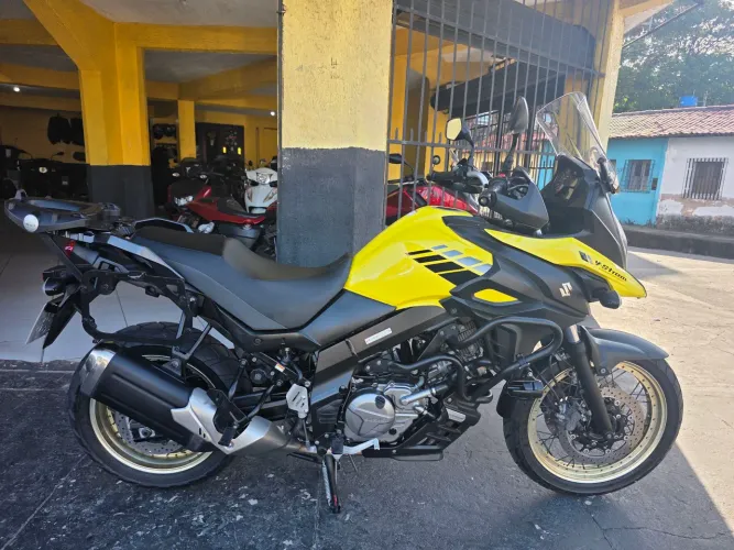 SUZUKI V-STROM 650XT ADVENTURE, 2021 ( 28 mil kms )