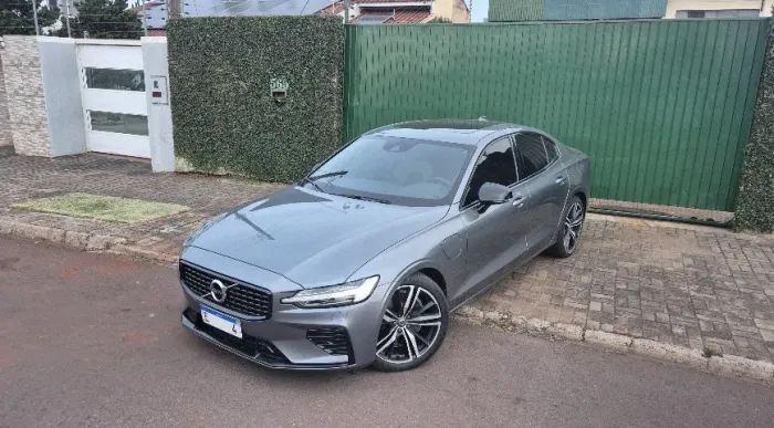 Volvo S60 T-8 R-design 2.0 407cv 4P Híbrido 2020