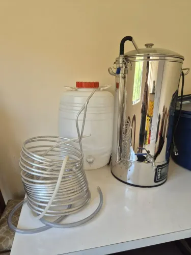 Panela cervejeira elétrica automatizada..Praticamente sem uso