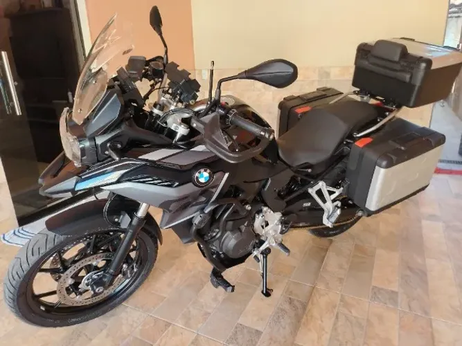 BMW F 800 GS 24/25 Preta com Kit baixo original, muito nova, revisão na concessionária