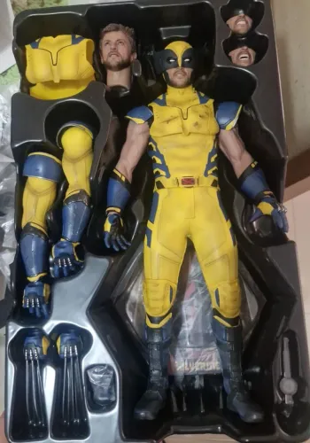 Wolverine hot toys leilao