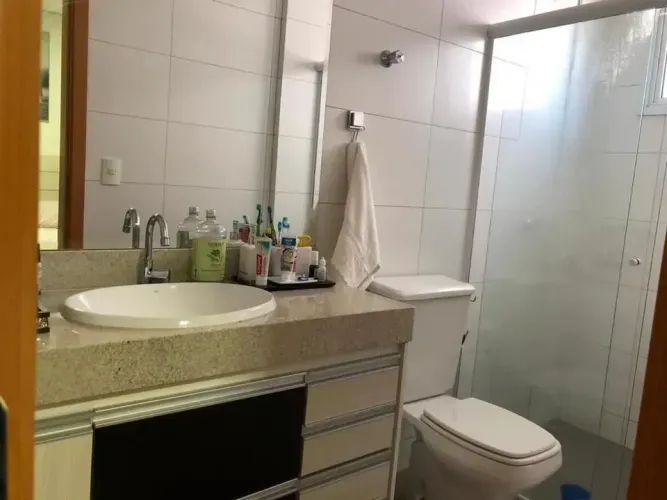 Imóvel para venda possui 112 metros quadrados com 3 quartos em Saraiva - Uberlândia - MG