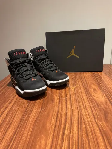 Jordan Max AURA tam. 38