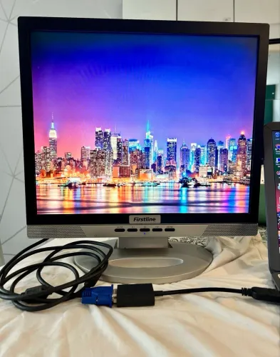 Monitor tela LCD 17 polegadas ótimo estado
