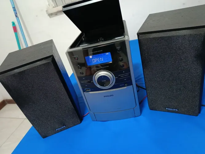 Som Compacto Philips MCM166 - USB, CD e Auxiliar (Muito Conservado)