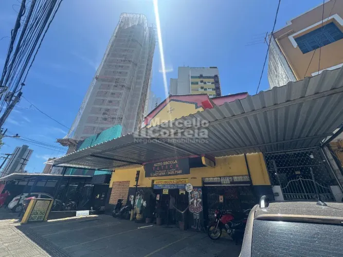 Rosarinho Casa Comercial a venda na Av. Norte Próximo a Padaria do Rosarinho