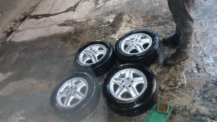 Jogo rodas Vectra aro 15 