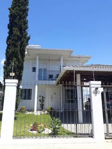 Casa com 4 dormitórios para alugar, 180 m² por R$ 13.113,17/mês - Campeche - Florianópolis
