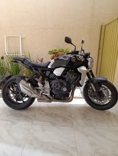 vendo cb 1000 r (segundo dono ) 