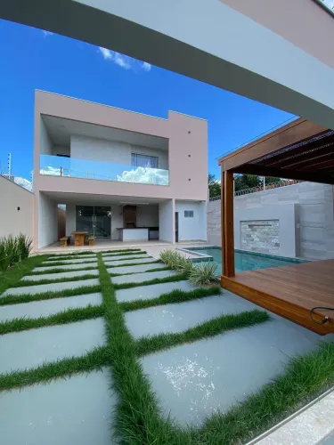 Casa à venda com 3 quartos, sendo 1 suíte - BONADIMAN, Teixeira de Freitas, BA