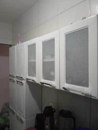 ARMARIO NOVO USADO MENOS DO QUE 5 MESES SEM DEFEITOS, COM BALCÃO E 2700/SEM BALCÃO E 2200!