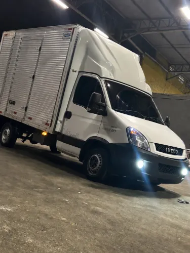 Iveco Daily City 30s13 Chassi 2P (diesel) 2020