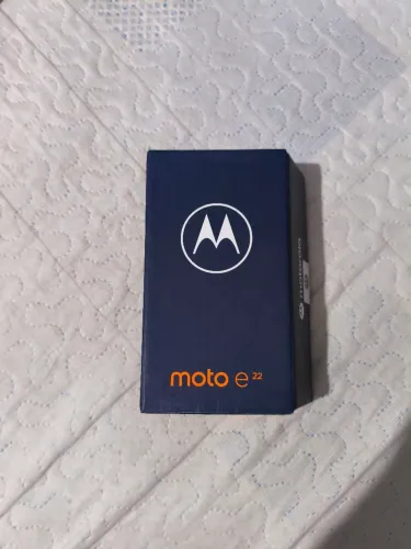 Motorola Moto E22 Azul 128GB / 4GB RAM ? Estado de quase novo