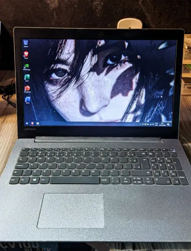 Notebook Lenovo i5 7a 8GB Ram SSD 240GB Placa Nvidia Dedicada