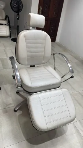 Cadeira de maquiagem reclinável