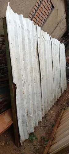 Portão de zinco com metalao