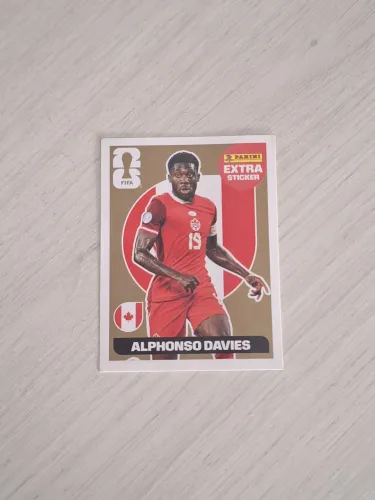Figurinha Dourada Legend Alphonso Davies