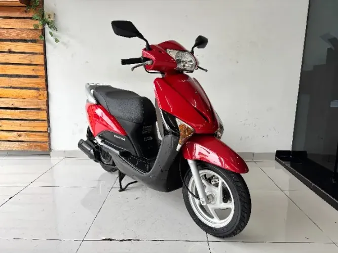 HONDA LEAD 110 2015 VERMELHA COM 45.000 KM