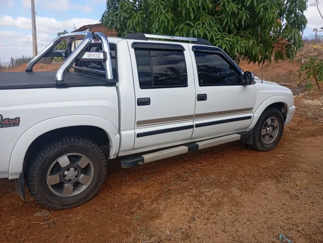 Chevrolet S10 Pick-up Exec. 2.8 4X4 CD TB Int.dies 2011