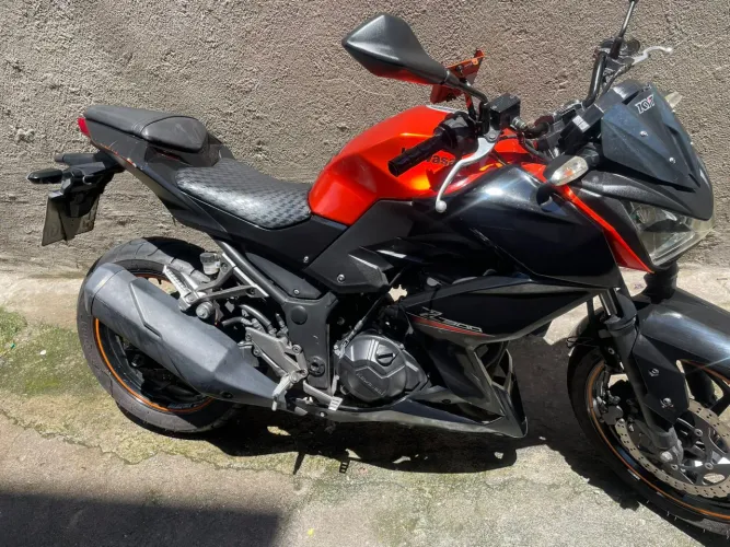 Kawasaki z300 vendo ou Troco