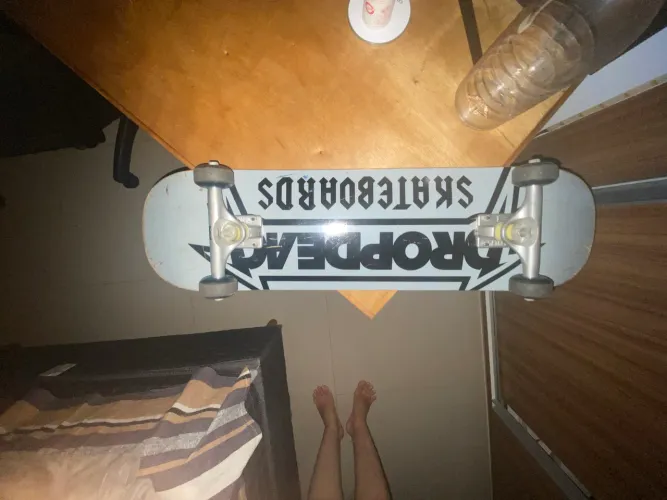 Skate Profissional Dropdead Completo Rodas Moog Hurricane