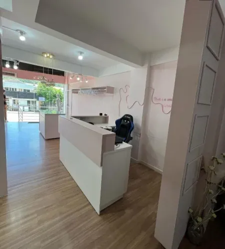 Venda - Sala Comercial com 62 m² - Monte Alegre - Camboriú
