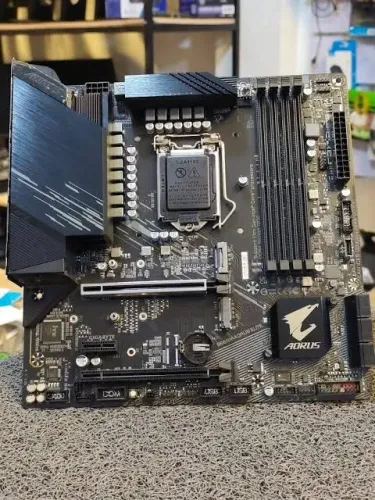 B560m aorus elite funcionando perfeitamente com detalhes