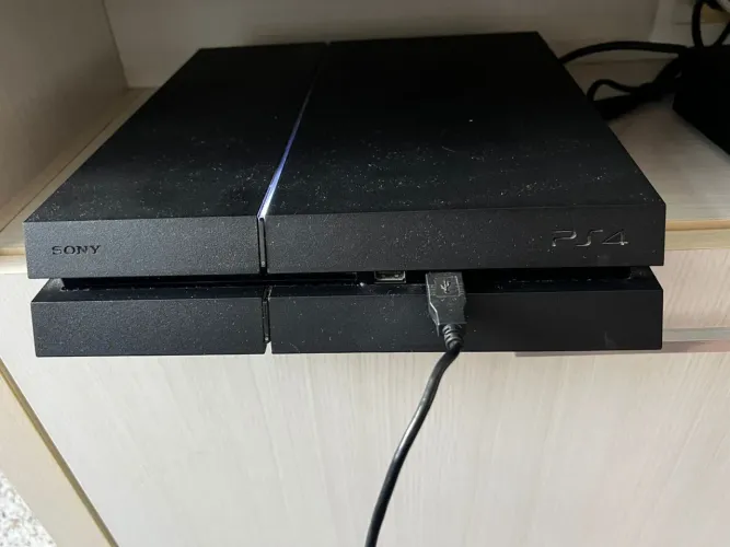 Playstation 4 + mídia física + mídia digital