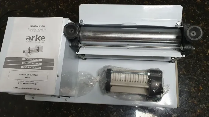 Laminador e Cilindro para Massas Elétrico ARKE