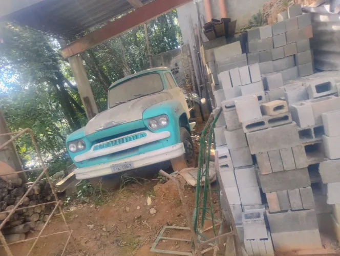 Vendo caminhão Chevrolet