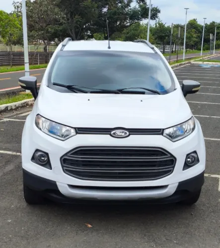 Ford Ecosport Freestyle 1.6 16V Flex 5P 2013