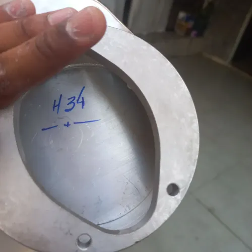 Tampa de pressurização ( mufla ) 45° carburador solex H34<br>Valor : R$250