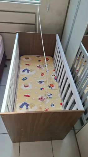 Vende- se berço cama