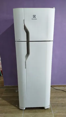 Geladeira gelo seco 