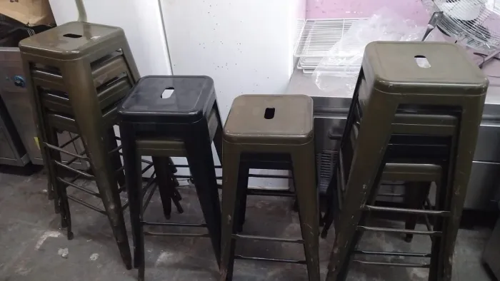 15 unid Banquetas altas tolix (98,00 cada)