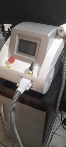 Ndyag remoção de tatuagem e micro pigmentação