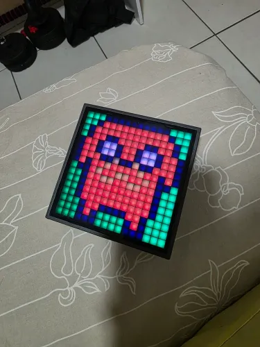 Divoom Timebox - na caixa