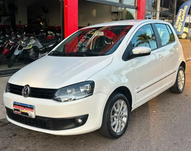 Volkswagen Fox Prime/higli. 1.6 Total Flex 8V 5P 2013