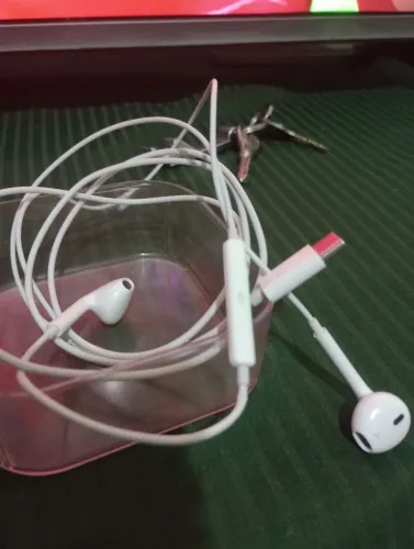 Fone de ouvido iPhone entrada tipo C 