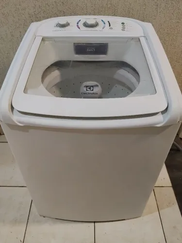 Máquina de lavar roupa Electrolux 15 kilos