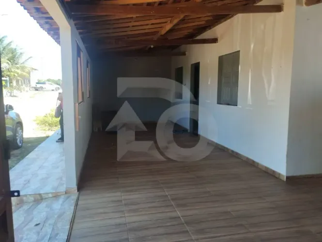 Casa à Venda com Suíte Principal, Suíte Externa e Garagem no Jatobá