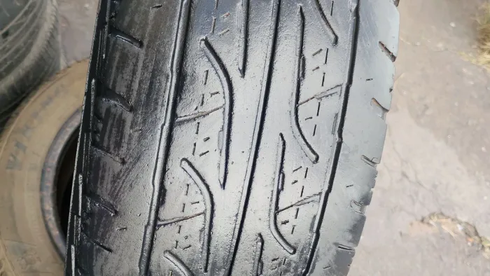 01 pneu aro 15 Dunlop 205/70/15 bom para Strada Palio Ecosport Doblo idea