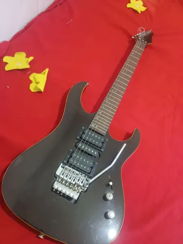 Guitarra Floyd rose