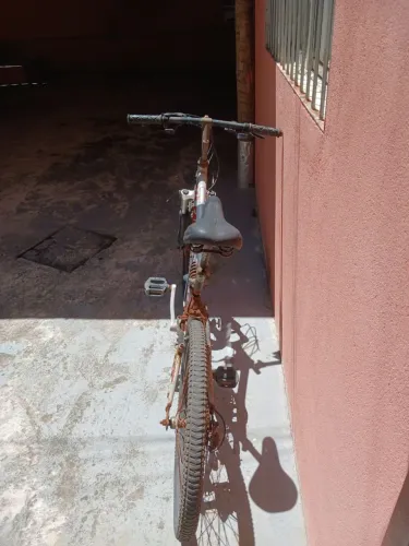 Vende-se bicicleta usada aro 21
