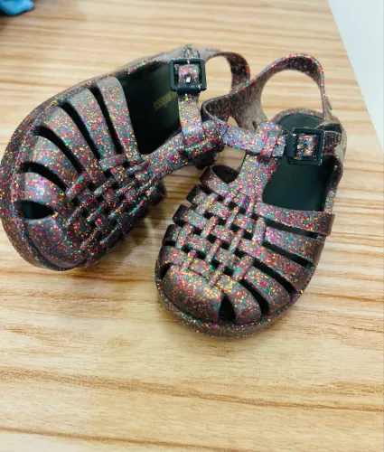 Mini Melissa tamanho 23/24 impecável