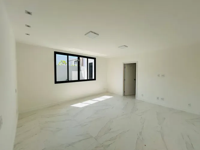 Casa NOVA para venda de 3 quartos (c/ suíte e closet) com 210 m² em Morada do Sol